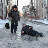 ТРАВМАТИЗМ: ПЕРВАЯ ПОМОЩЬ И ПРОФИЛАКТИКА (С вами беседует специалист)