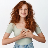 СЛЕДИТЕ ЗА ЗДОРОВЬЕМ ГРУДИ (Врач поясняет, предупреждает, советует…)